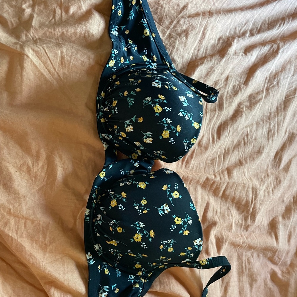 Bikini top
